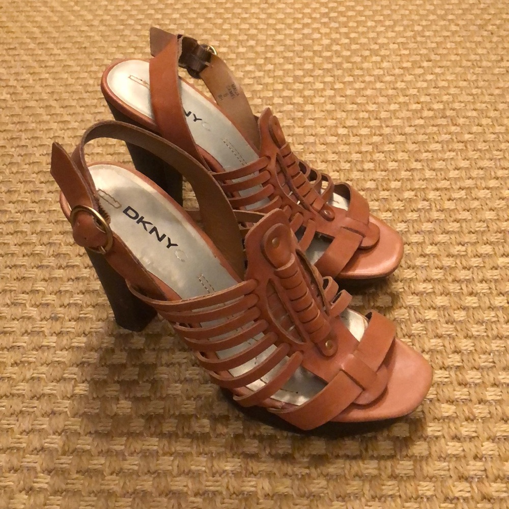 DKNY Summer Sandal